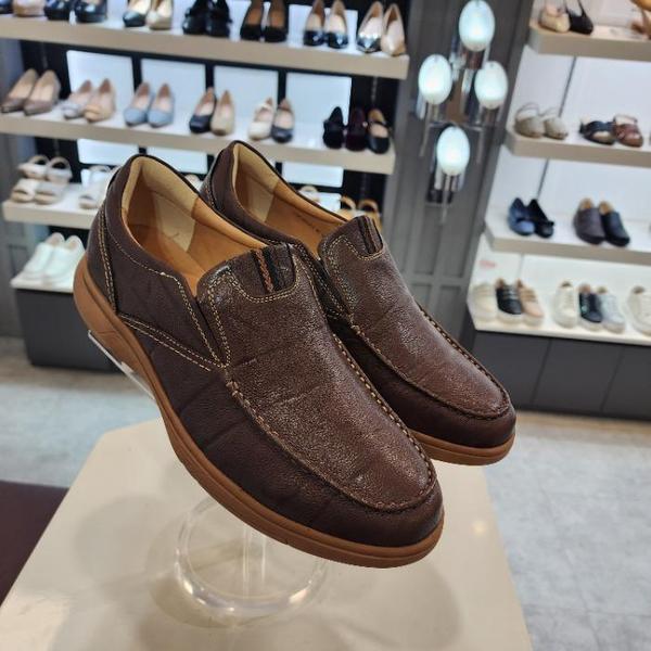 HC10 広幅コンフォートカジュアルシューズブラウン LCMC60U51385 (41109805)