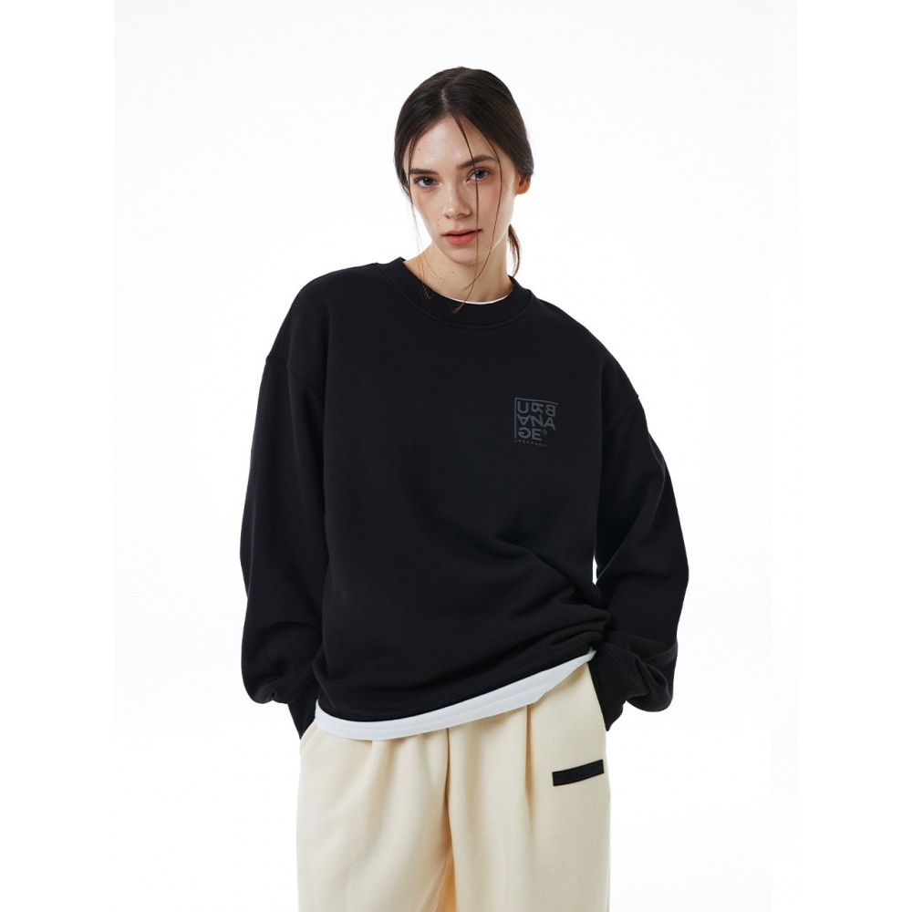 URBANAGEロゴポイントオーバーマンツーマンブラック