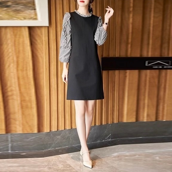 レディース ワンピース フレア ショート 膝上 長袖 フリル袖 フリル襟 Aライン フェミニン フリル 切り替えデザイン 配色 ドッキング かわいい 大人可愛い 上品 おしゃれ ガーリー エレガント