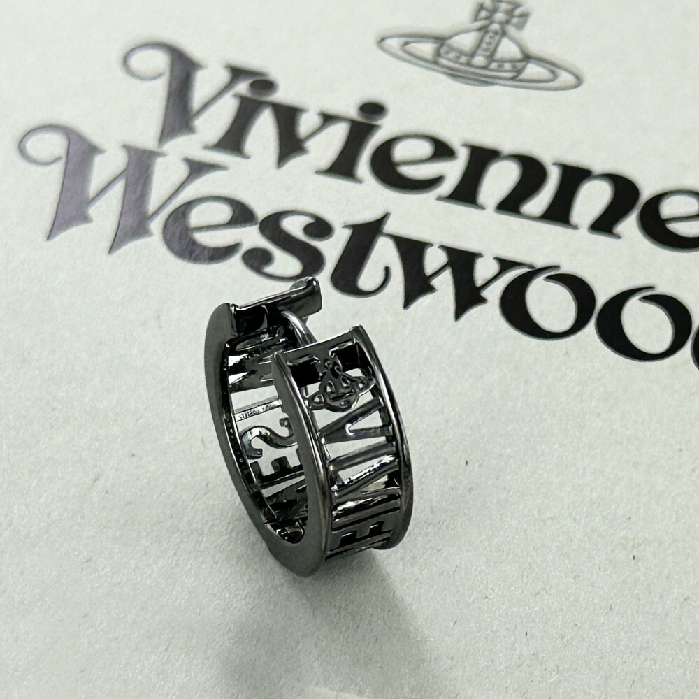ヴィヴィアンウエストウッド メンズ レディース 片耳ピアス 片耳用 ピアス リング フープピアス ガンメタル ブラック シングルピアス ユニセックス おしゃれ 彼氏 彼女 誕生日プレゼント 結婚記念日