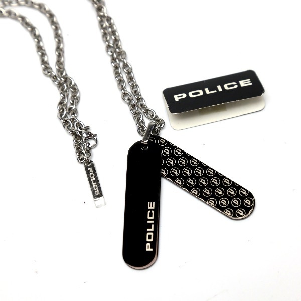 20544PSB02 POLICE プレートネックレス ブラックシルバー