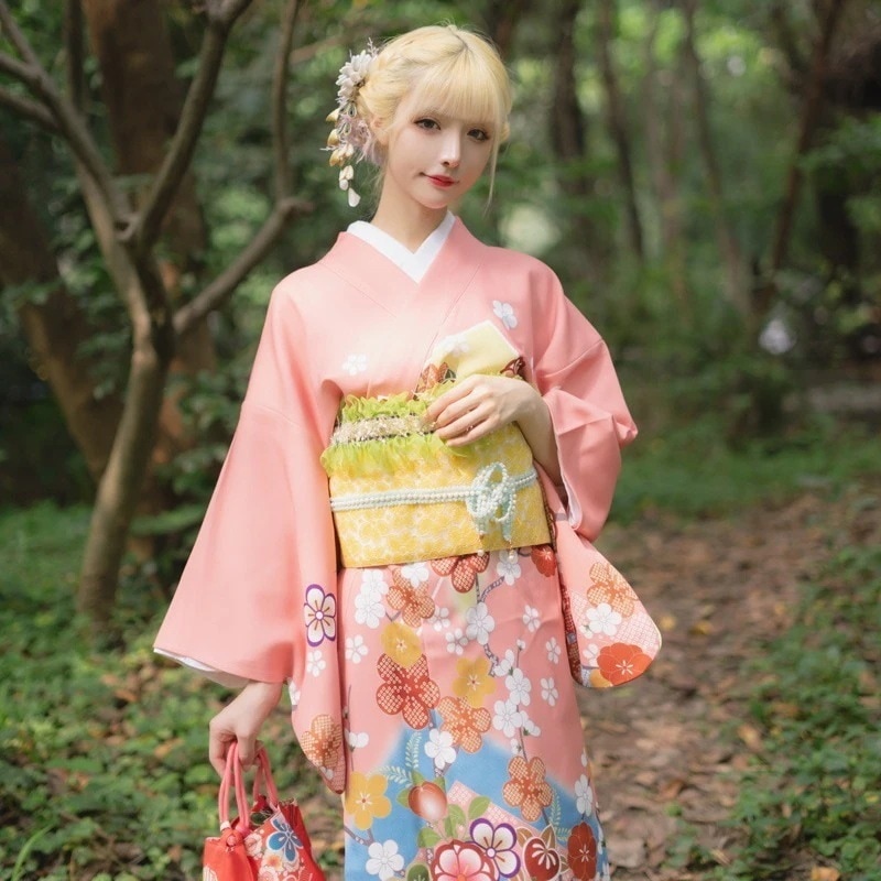 浴衣 ポジショニングプリントの伝統的なフォーマル着物女性の訪問着スーツ旅行日本のウェディングドレス 夏祭り 花火大会 文化祭 学園祭