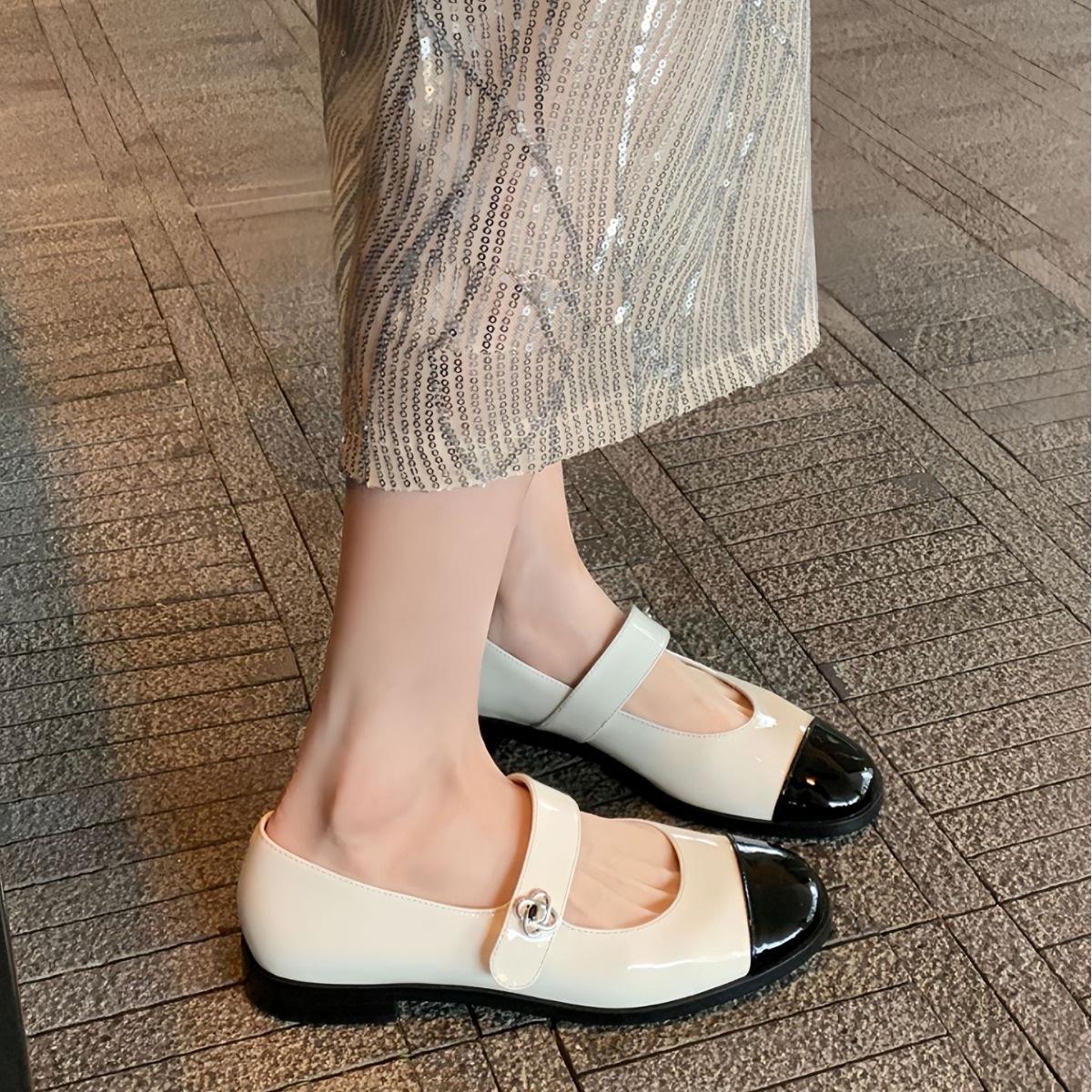 シープスキンバージョン小さなフレグランススタイルの女性向けの本物の革のフラットシューズカラーブロッキングワンレングスストリップマリーゼンシューズフレンチレザーレザーシューズ