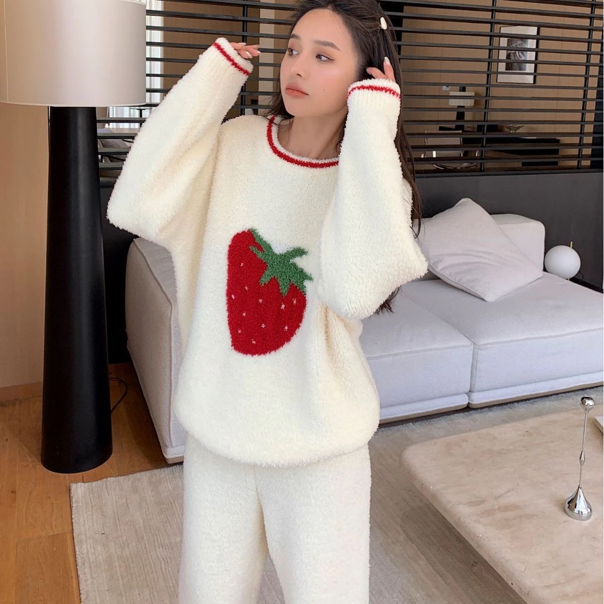 冬の女性用ハーフベルベットパジャマ新しいプルオーバー柔らかくてゆったり大きいサイズの暖かいホーム服スーツの外でも着用可能 4,890円