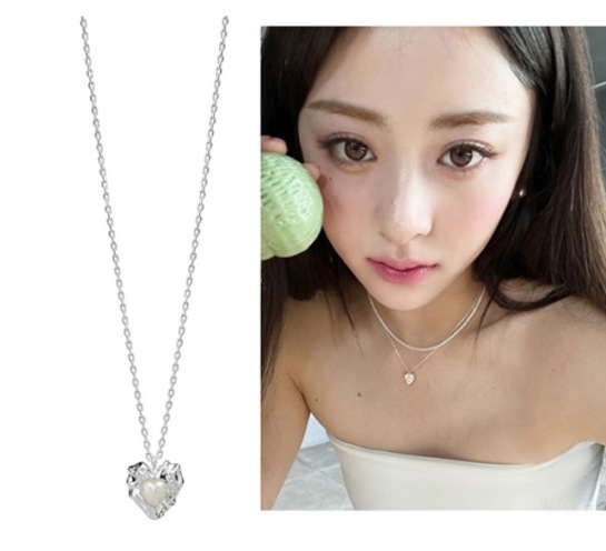 [LE SSERAFIMホユンジン着用]Pearl In Love Necklace シルバー LE SSERAFIMホユンジン着用/Pearl In Love Necklace シルバー