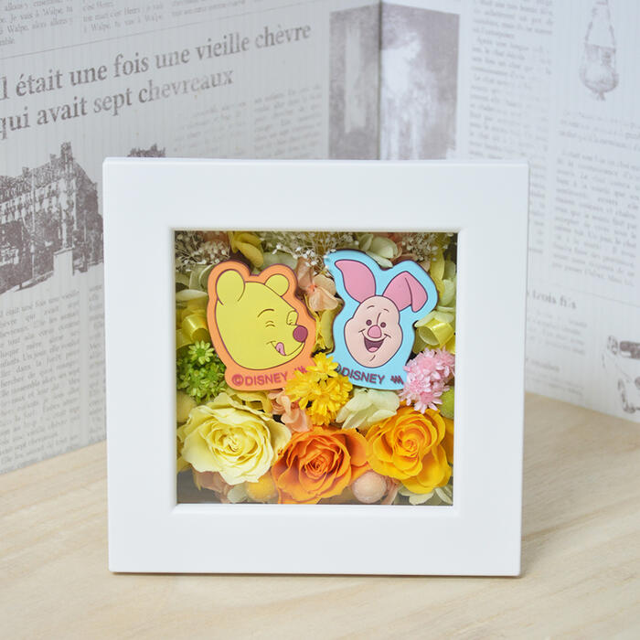 プリザーブドフラワー ディズニー プー&ピグレット ホワイトフレーム フラワーギフト 花 結婚祝い 卒業 入学 贈り物 プレゼント 母の日 誕生日