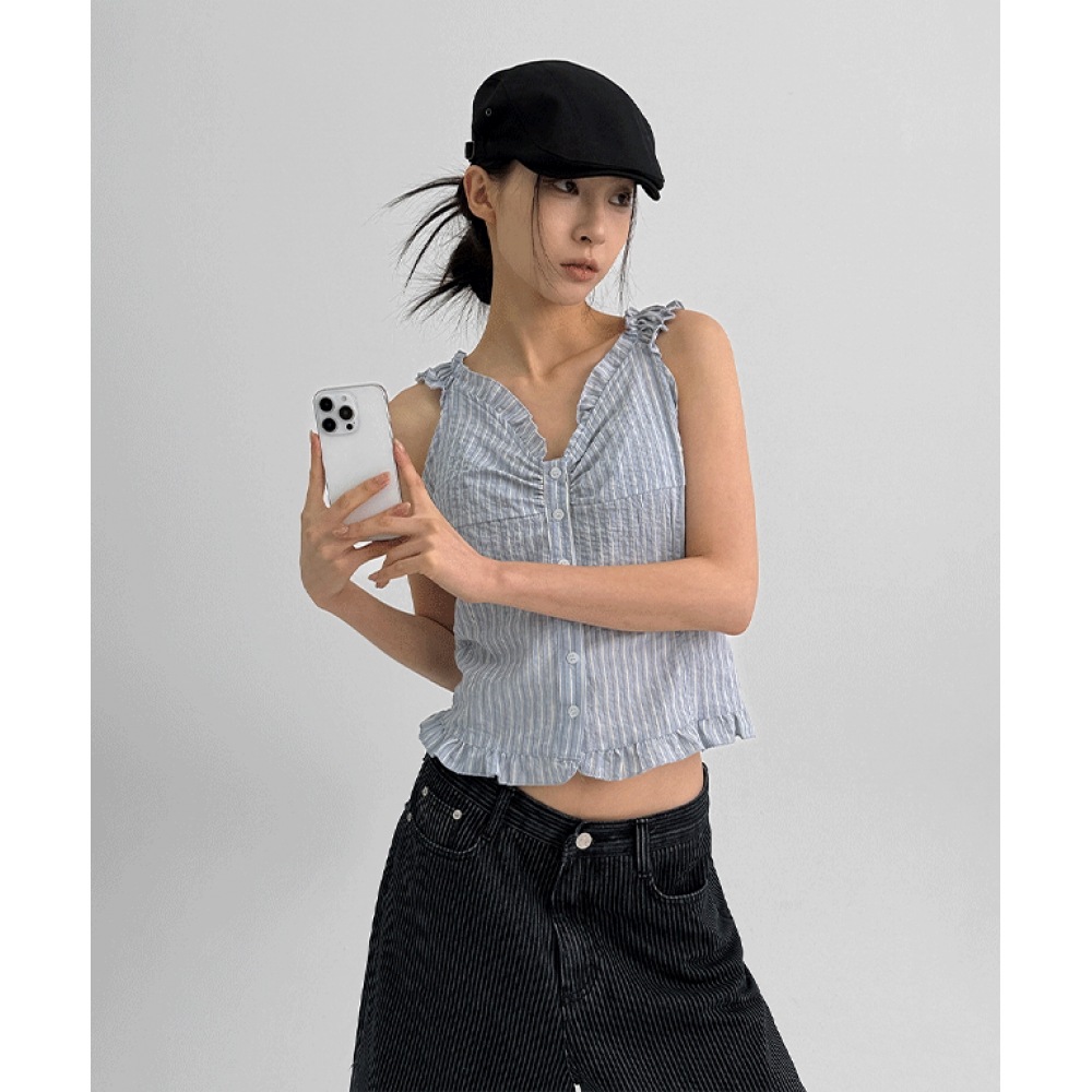 ブラックアップヴァイセン柄フリルナシブラウス