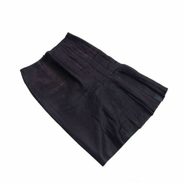 スカート ヒザ丈 タック入り レザー 38サイズ 前スリット入り ブラック 中古