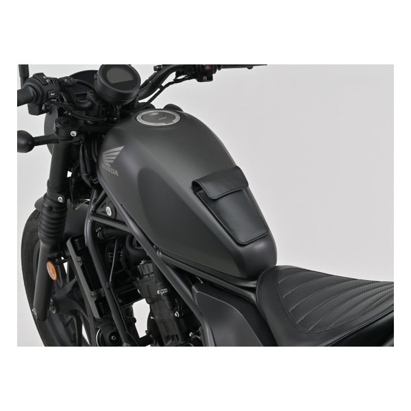 レザータンクパッドポケットプレーンブラック D48740