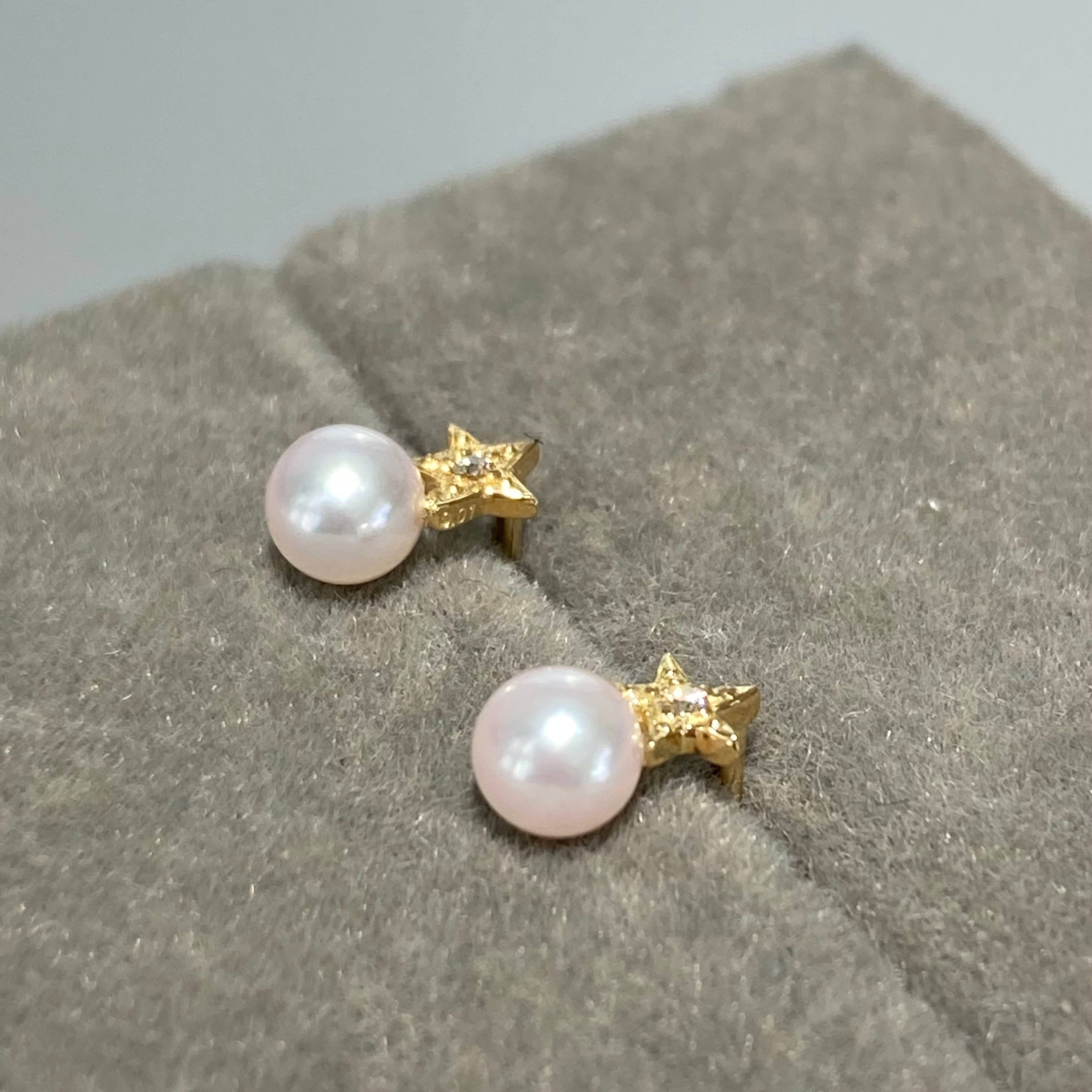 新品　K18イエローゴールド　アコヤ　パール＆スター　星　パール　ピアス　4.0ミリ ダイヤモンド　0.02ct　可愛らしい　あこやパール　E4552306130052