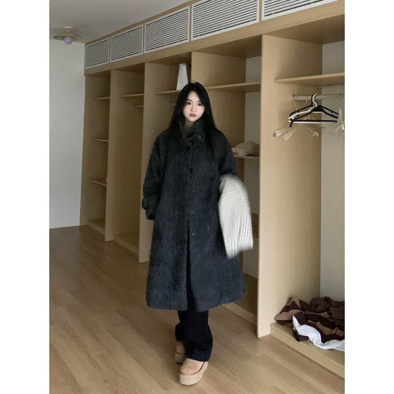 韓国スタイルの厚い気質の女性のための秋と冬の新しいスタイルのメイラードデザインの女性のための多用途のミドル丈ウールコートトレンディです