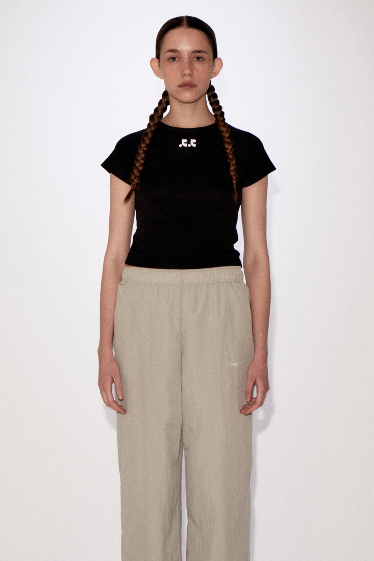 【REST & RECREATION】 RR LOGO CROP T-SHIRT : 2COLOR