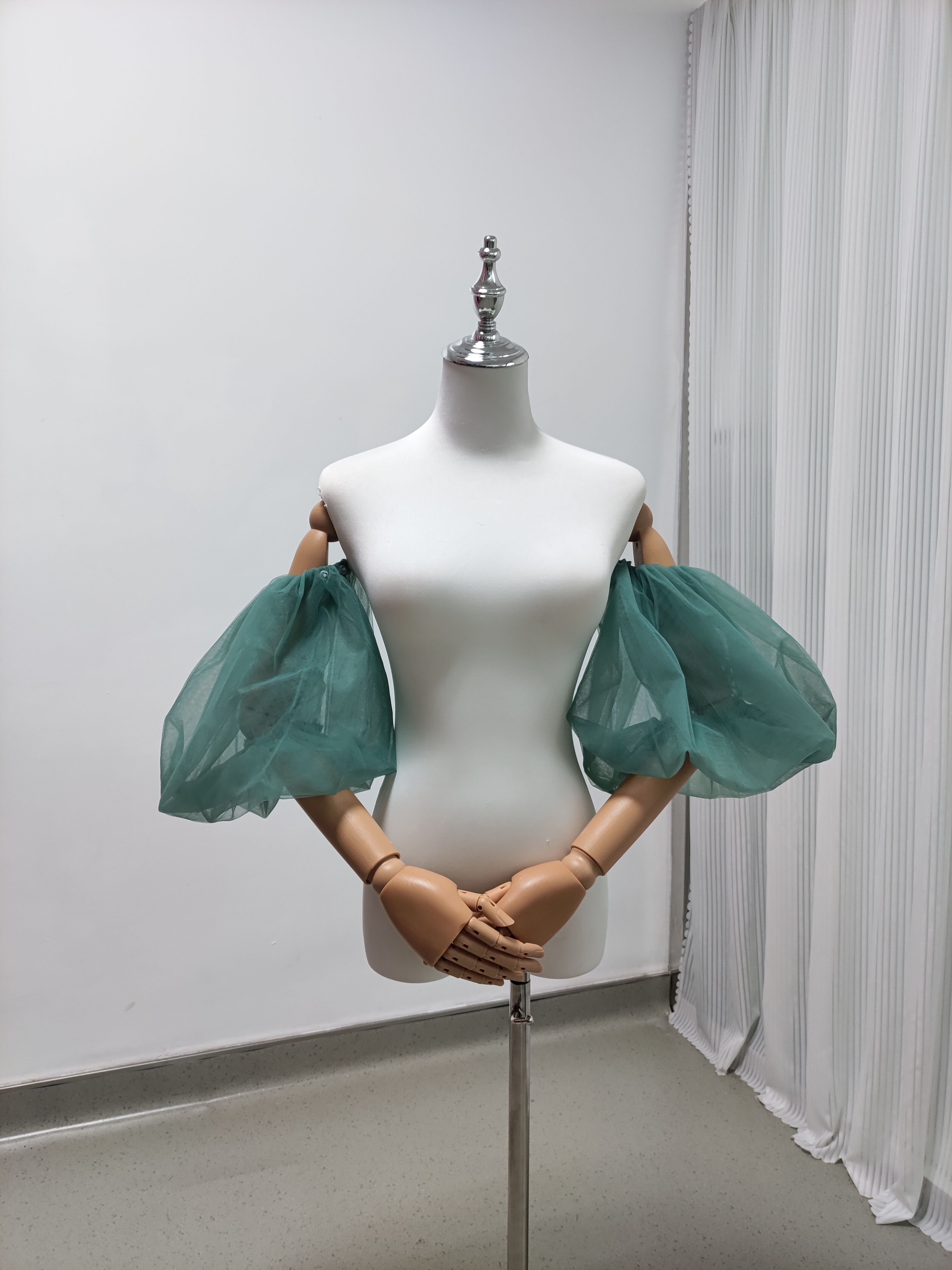 パフスリーブ 取り外し袖 グリーン ストレッチ 色直し ソフトチュール ウェディングドレス 可愛い