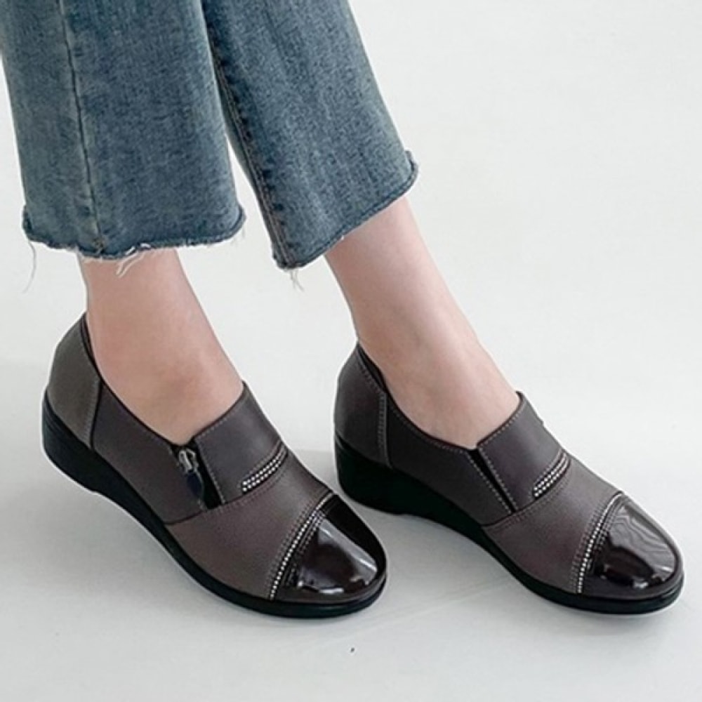 (Ninaspari) エナメルトゥジッパー付きローファー