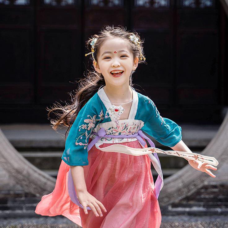 2020夏のドレスの新しい女の子古代スタイルのパフォーマンス中国風Hanfu Yalan国立スタイル唐スーツ子供スカート子供服