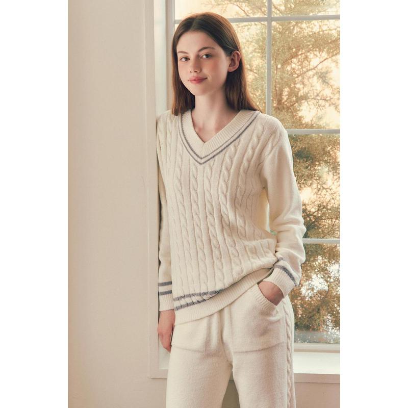 Vネックケーブルニットセーター 女性用室内着上下セット VEV3976WSG