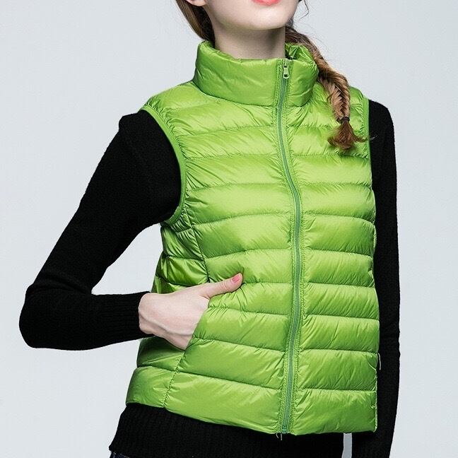 中綿ベスト レディース アウター ダウンコート ポケット ショート丈 襟付き スタンドカラー ハイネック ミリタリー 韓国風 中綿ダウンコート 軽い 軽量 フード付き 冬服 アウター 暖かい lout