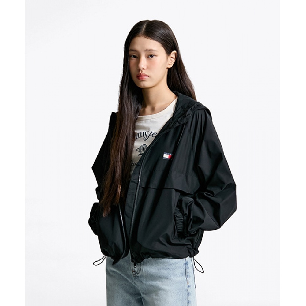 トミージーンズフラッグプリントウインドブレーカー (T32F1WJC44TWT1BDS)