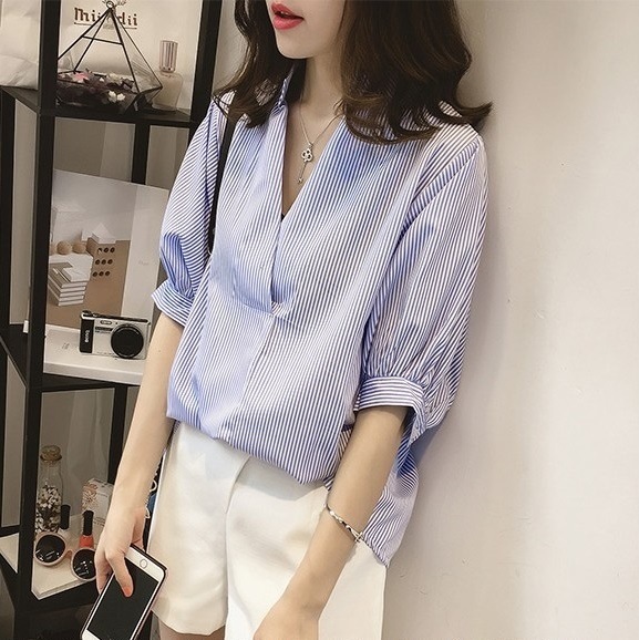 2312.ストライプバルーン袖Vネックスキッパーシャツブラウス(ブルー) 2019 春夏 新作 大人 かわいい カジュアル きれいめ シンプル OL 20代 30代 デート服 女子会 通勤 通学