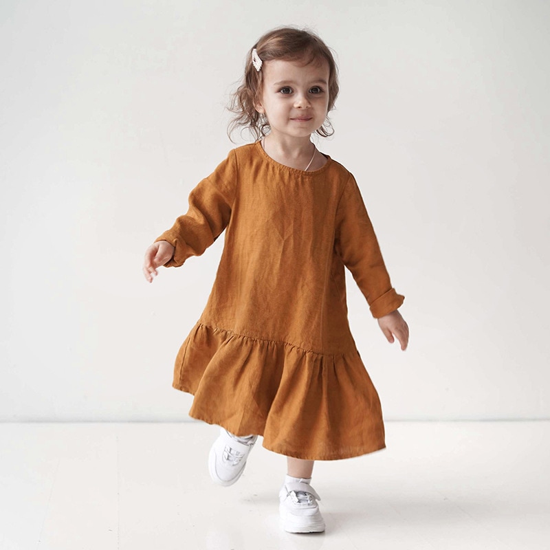 コットンとリネンの子供用スカート2024春フリルスカートドレスクラシックレトロ無地長袖スカートベビー女の子