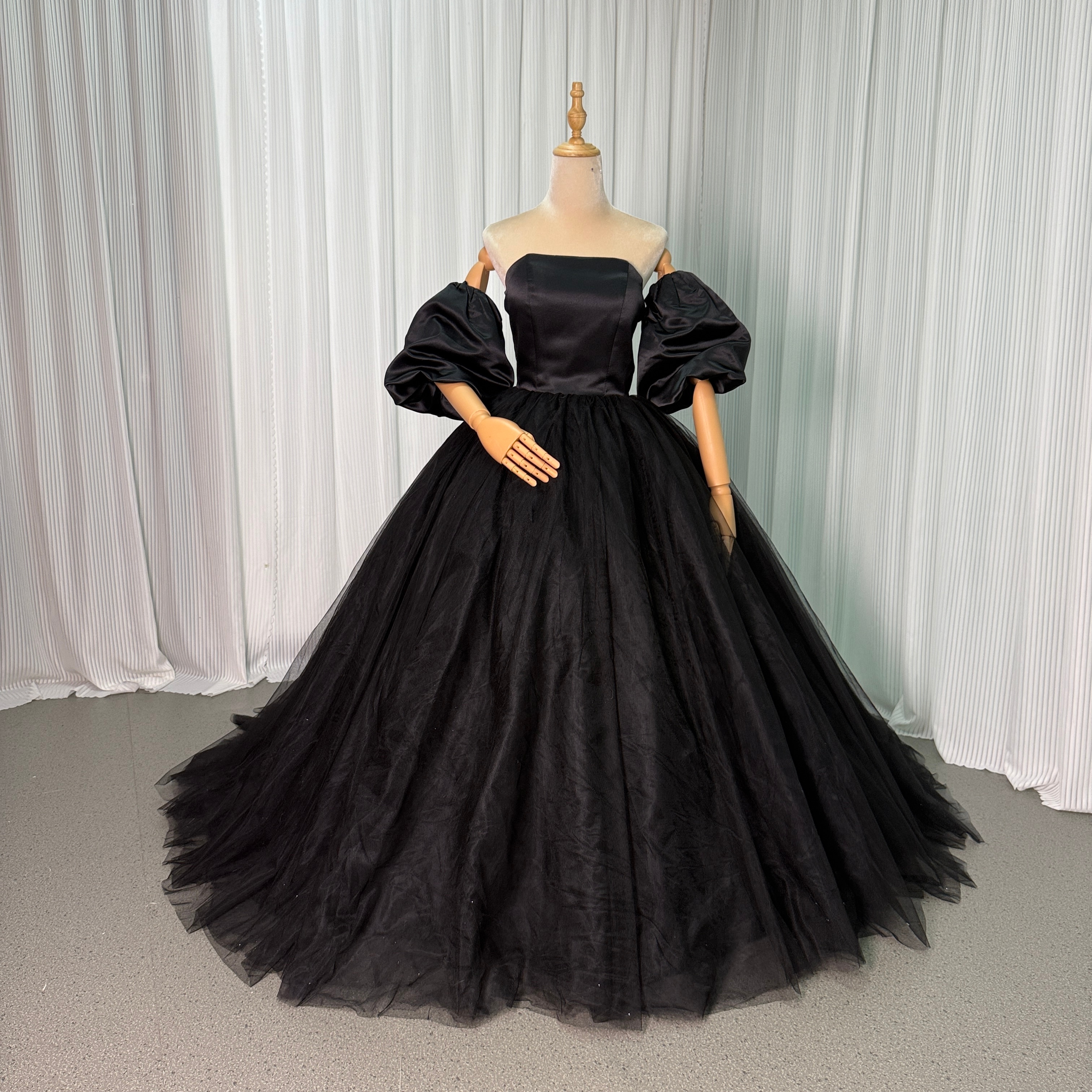 パーティードレス ブラック ベアトップ パフスリーブ フレアスカート ファスナー プリンセスライン 披露宴