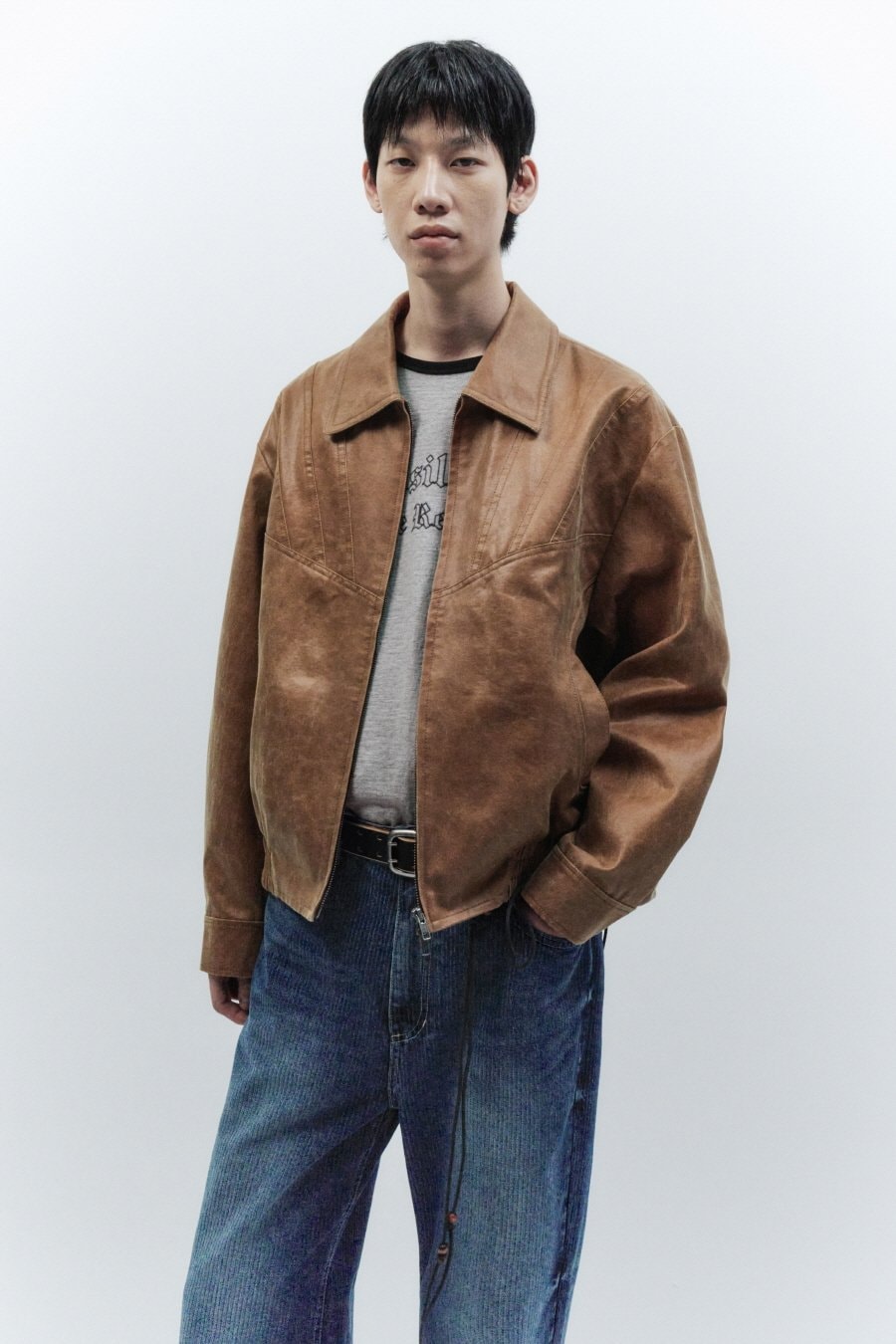 【INSILENCE】 ECO LEATHER CROP JACKET : ORANGE BROWN