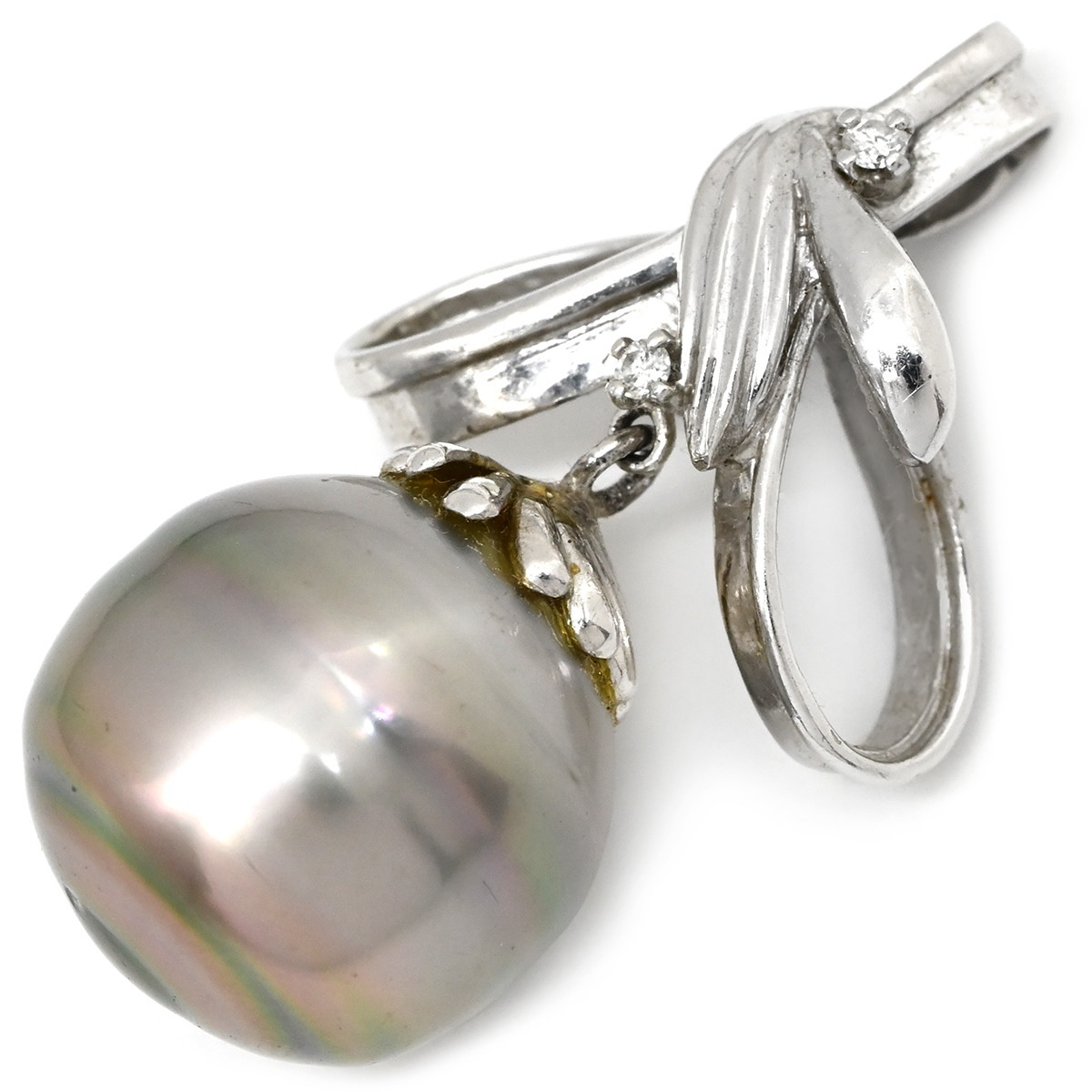 ペンダントトップ 黒蝶パール 15ｍｍ ダイヤモンド ホワイトゴールド 真珠 シルバー プラチナ ネックレストップ オフラウンドシェイプ リボン 【中古】