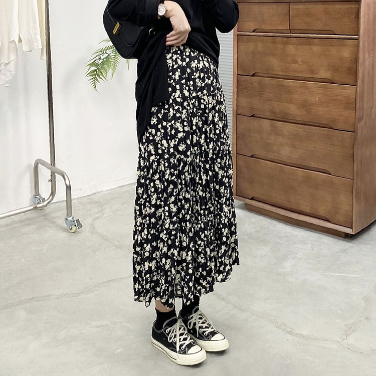 スカート ロングスカート ロング丈 フレア ウエストゴム 大人女子 こなれ感 ラブリー キュート エレガント 個性的 ブラック ホワイト ワンサイズ セクシー クール 通学 通勤 モード系