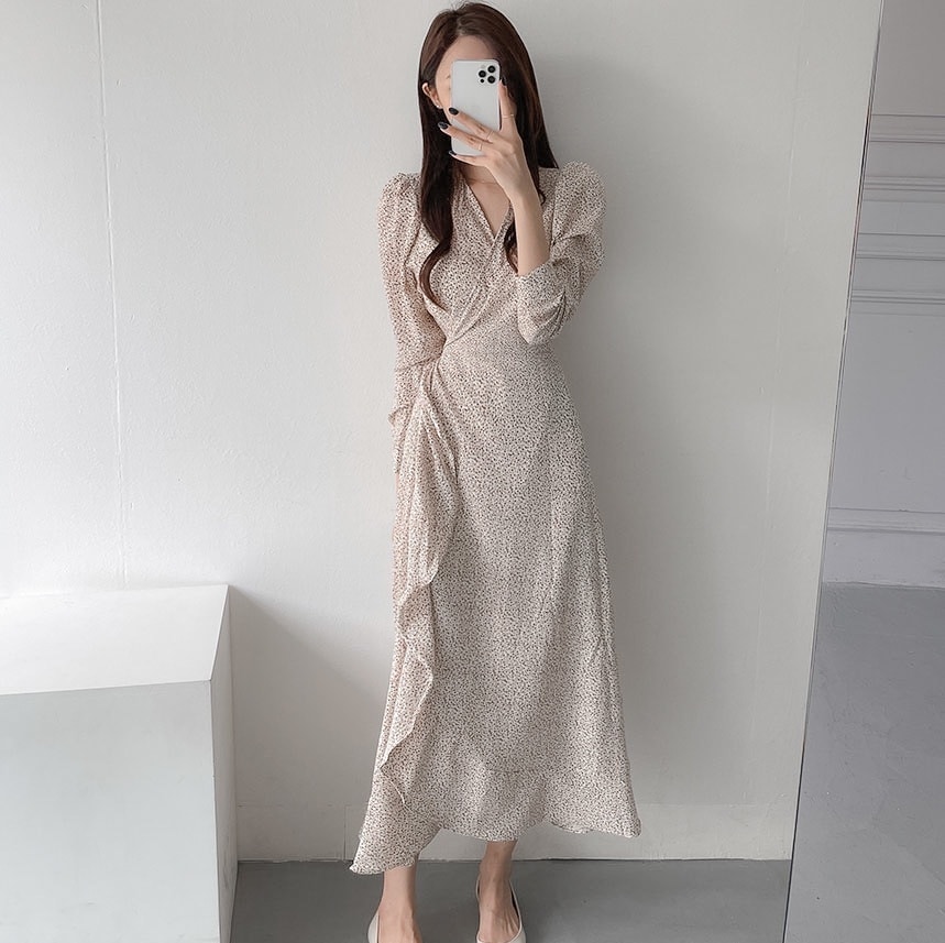 ワンピース フレアワンピース ロング ロング丈 袖あり 長袖 Vネック Aライン アシンメトリー フリル リボン ウエストマーク ウエストリボン バックリボン かわいい 大人可愛い きれいめ 大人