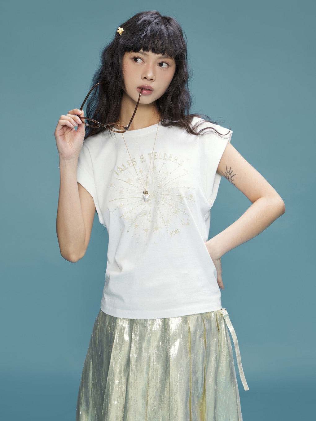 DEWL メタル ターン アップスリーブ Tシャツ