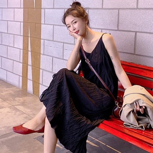 レディース ワンピース ロングワンピース キャミソールワンピース 袖なし 胸元 かわいい 大人可愛い きれいめ シンプル 上品 おしゃれ かっこいい レトロ こなれ感 個性的 主役級 ラフキャミワンピ