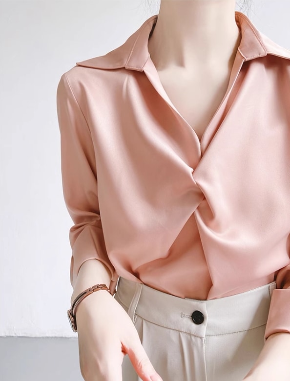 フロントツイスト プルオーバー シャツ オフィス Vネック レディース トップス ボリューム袖 Aライン フェミニン 大人可愛い シンプル カジュアル 上品 おしゃれ かっこいい ラフ