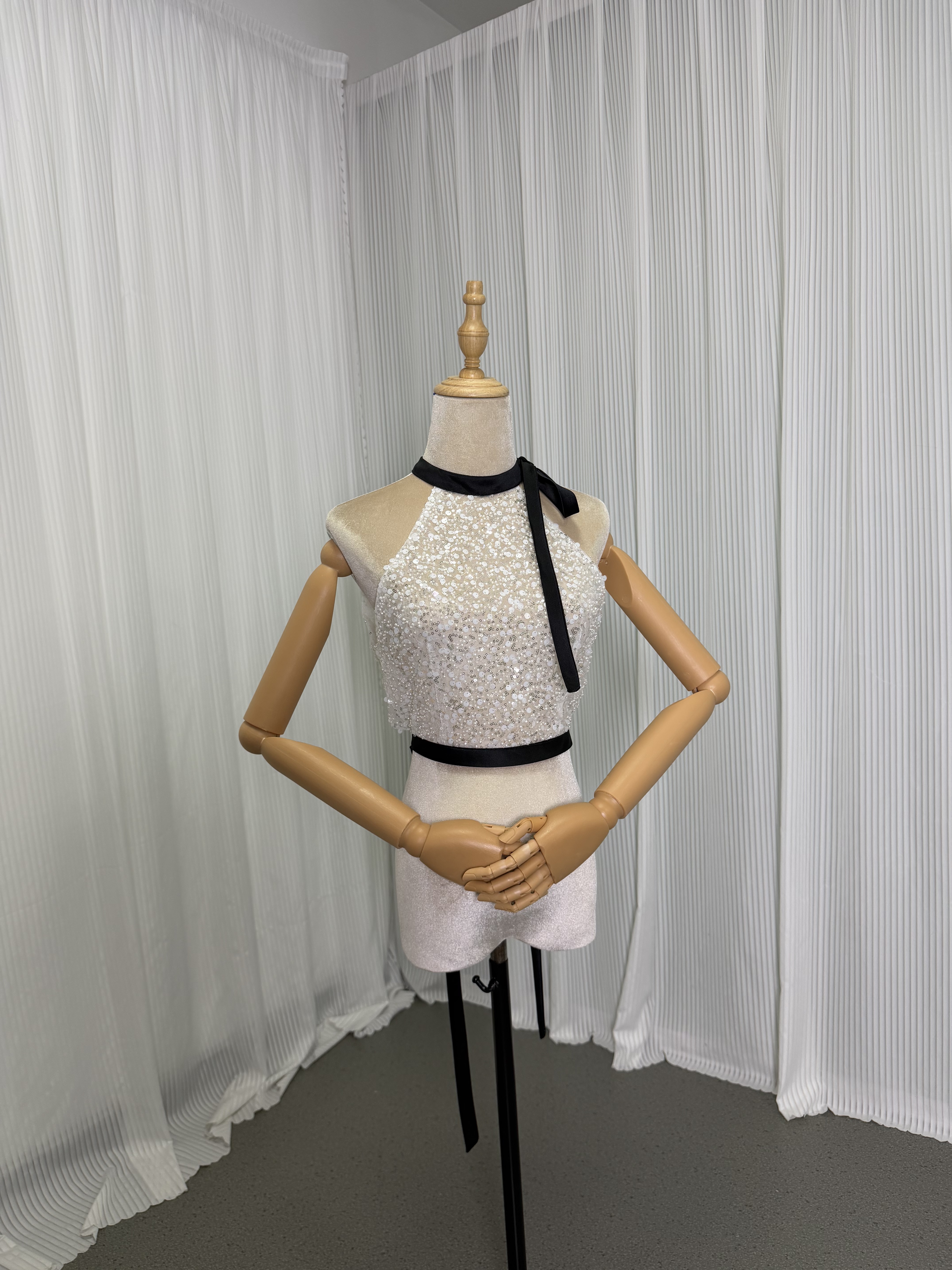 ボレロ サッシュベルト オフホワイト ホルターネック ノースリーブ パール キラキラスパンコール 花嫁 前撮り