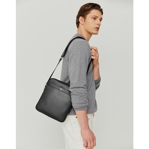 [26SS] [クロスバッグ1位][CLASSIC][クラシック] ブラックカーボンエンボレザー DBBA6E822BK