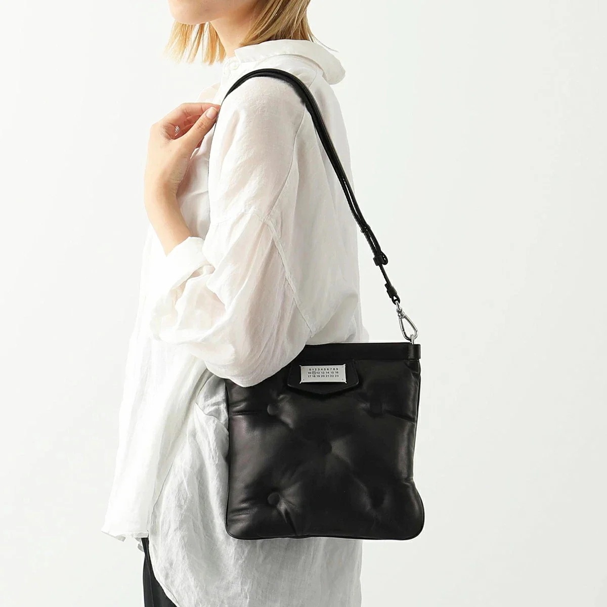 MAISON MARGIELA メゾンマルジェラ 11 ショルダーバッグ Glam Slam グラムスラム SB1WG0005 P4300 レディース フラット