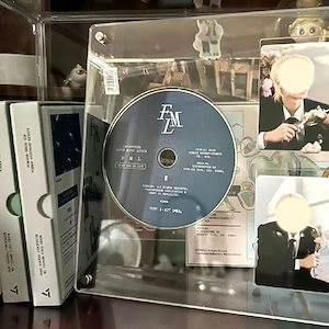 アクリルスタンド CD トレカ アクリルフレーム トレカスタンド 卓上収納 フォトフレーム 韓国 インテリア雑貨