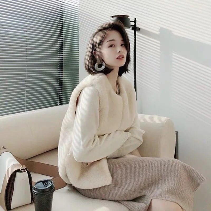 毛皮のベストとベストの短いの新型ミンクの毛を模した百合の韓国版チョッキの毛のカンバン肩
