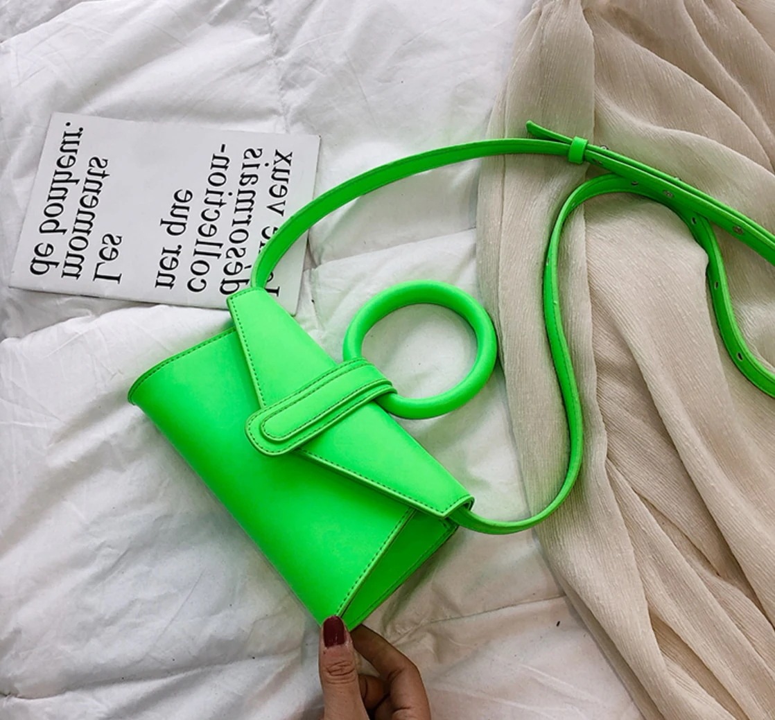 ショルダーバッグ ハンドバッグ 斜め掛け ボディバッグ l ワンショルダー PU ７色展開 春夏カラー 蛍光カラー ネオンカラー カジュアル ガーリー ラグジュアリー フェミニン セクシー