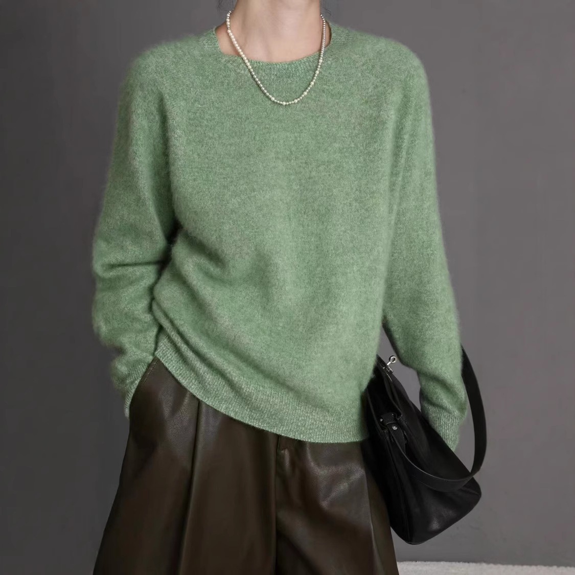 レディース ラウンドネック 無地 ウール セーター 秋冬万能ニットウェア 柔らかく着心地の良いプルオーバー ベースレイヤーセーター ルーズフィット