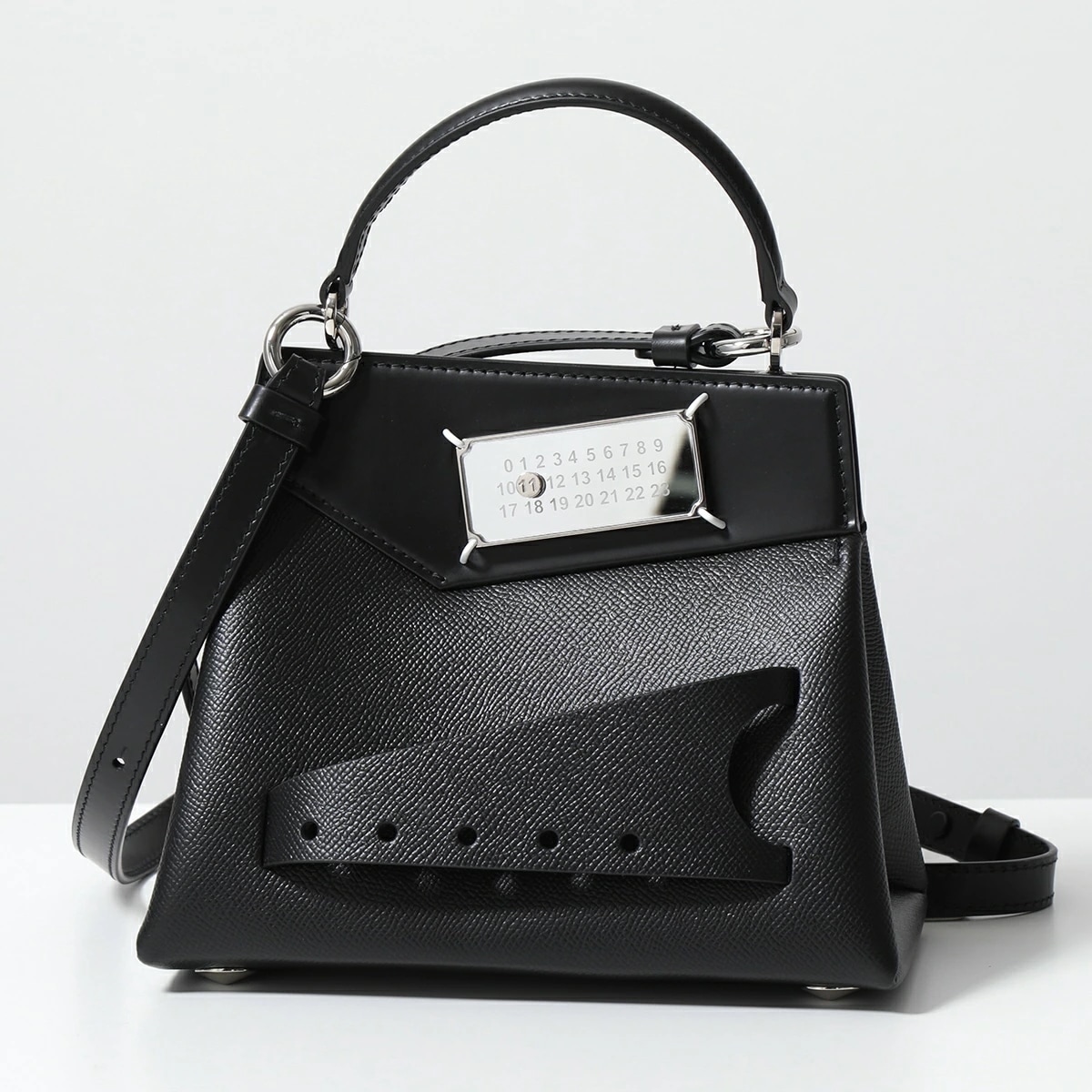 MAISON MARGIELA 11 メゾンマルジェラ ハンドバッグ スモール Snatched スナッチト S56WG0168 P4745 レディース ショルダーバッグ 鞄 T8013