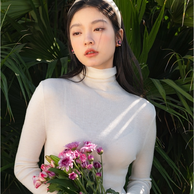 トップス カットソー ミディアム丈 袖あり 長袖 タートルネック タイト リブ 大人女子 こなれ感 ラブリー 個性的 アプリコット ブラック ホワイト グリーン イエロー グレー ネイビー