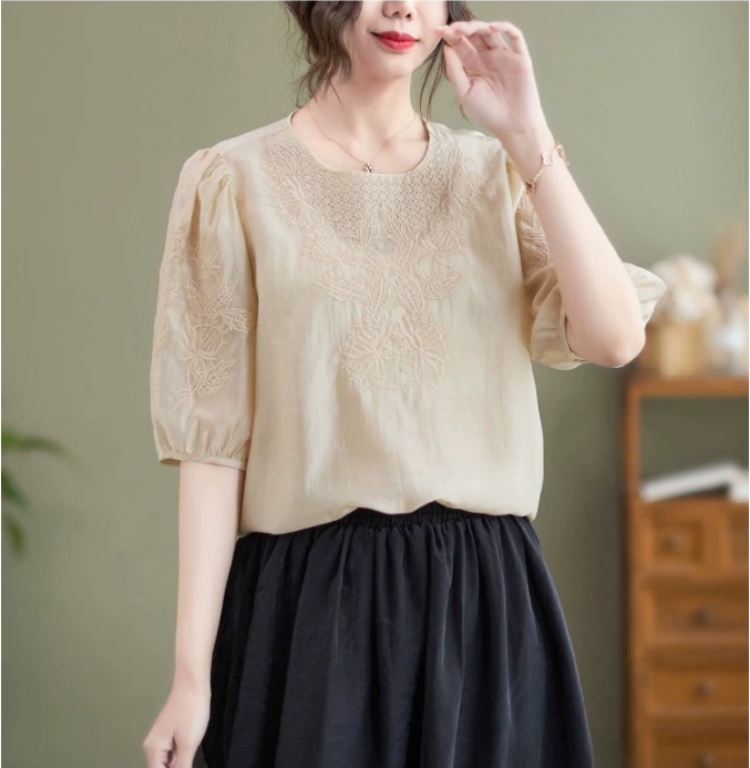 トップス ブラウス プルオーバー 白トップス 5分袖 五分袖 パフスリーブ クルーネック ワイド 刺繍 綿 コットン リネン コットンリネン 大人可愛い きれいめ シンプル カジュアル 上品 おしゃれ