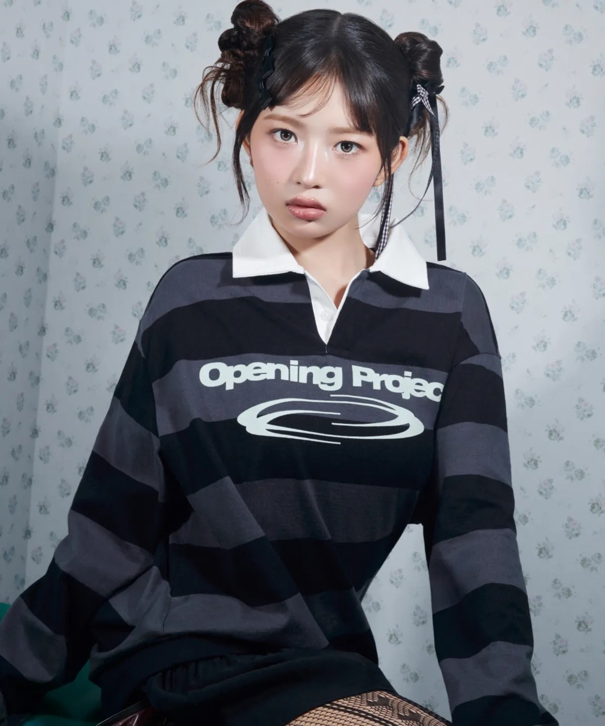 [IVE REI モデル着用] Identity Stripe Collar T Shirt 5Color 男女共用 韓国の人気ファッションブランド