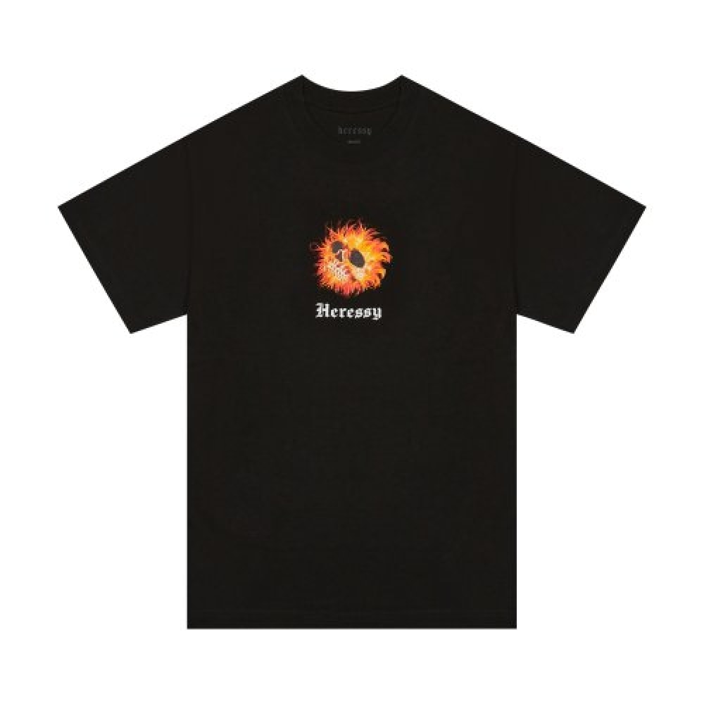 ヘレッシーフレイムスカル T シャツブラック
