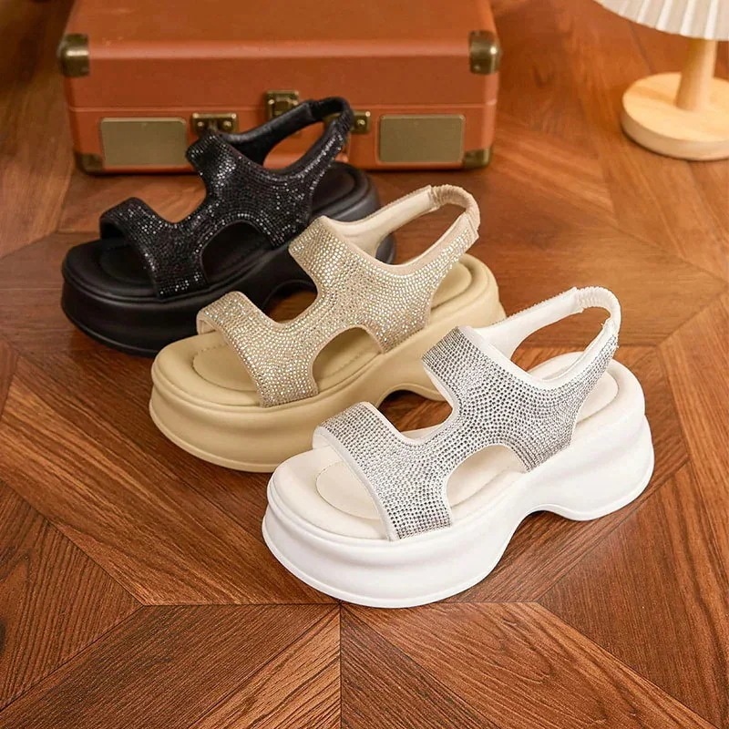 【限定販売】8cm サンダル レディース ラインストーンサンダル女性の25新型ネット人気超人気マドレーヌ靴の外履きファッションが女性の靴を高くする スポーツサンダル バックルサンダル