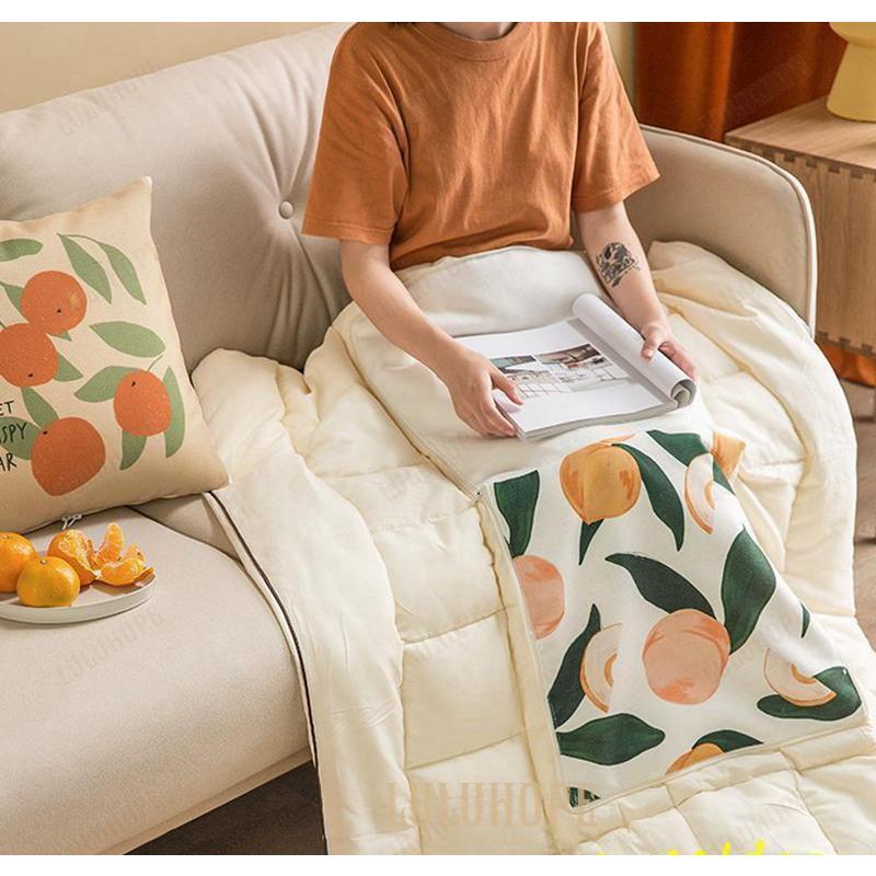 着る毛布 クッション 秋 冬 肌掛け布団 正方形 北欧 中身 冬 クッション 防寒 車 果物 おしゃれ お昼寝 ファスナー付き 収納便利 折り畳 便利枕 ギフト