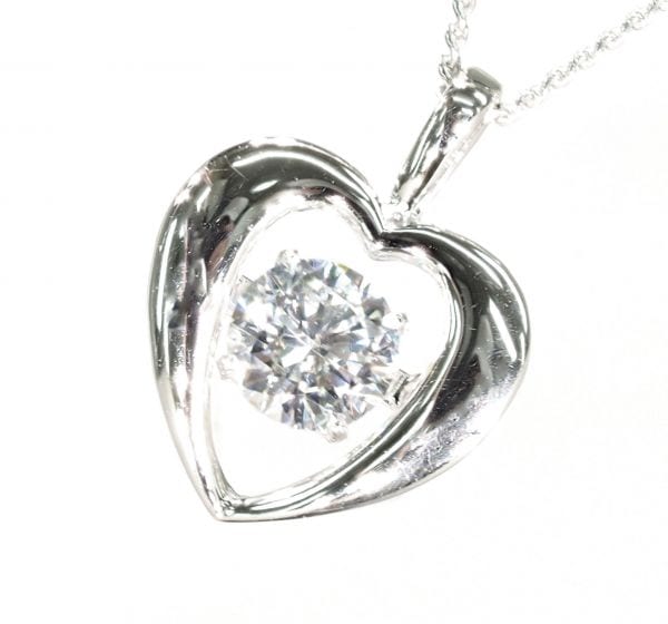 ハート デザイン クロスフォー ダンシング ストーン ダイヤモンド ネックレス BOX 10,920円