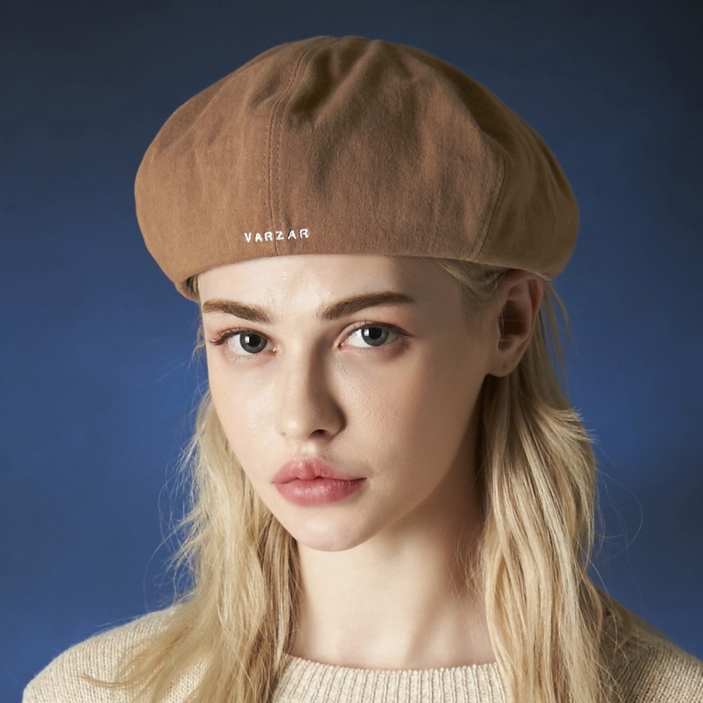 バザールVARZAR刺繍ニュースボーイキャップ