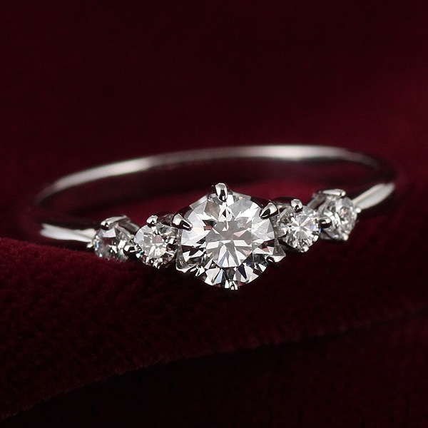 AneCan掲載 (Brand アニーベル) Pt ダイヤモンドデザインリング（婚約指輪エンゲージリング） メレ 楽ギフ_包装02P26Mar16