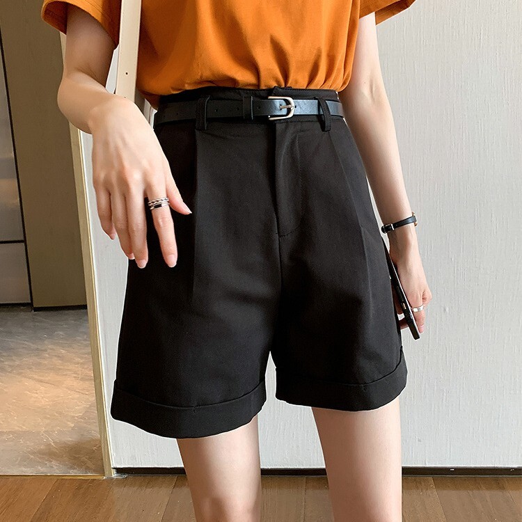 レディース パンツ ボトムス ショートパンツ 膝上 ハーフ フレア かわいい 大人可愛い きれいめ シンプル カジュアル 上品 おしゃれ かっこいい こなれ感 クール モード系 主役級 存在感 抜け感 5,206円